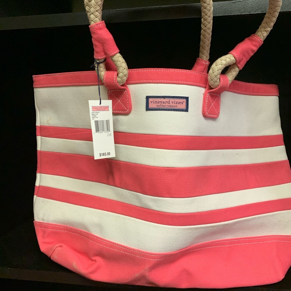 Vineyard vines beach bag